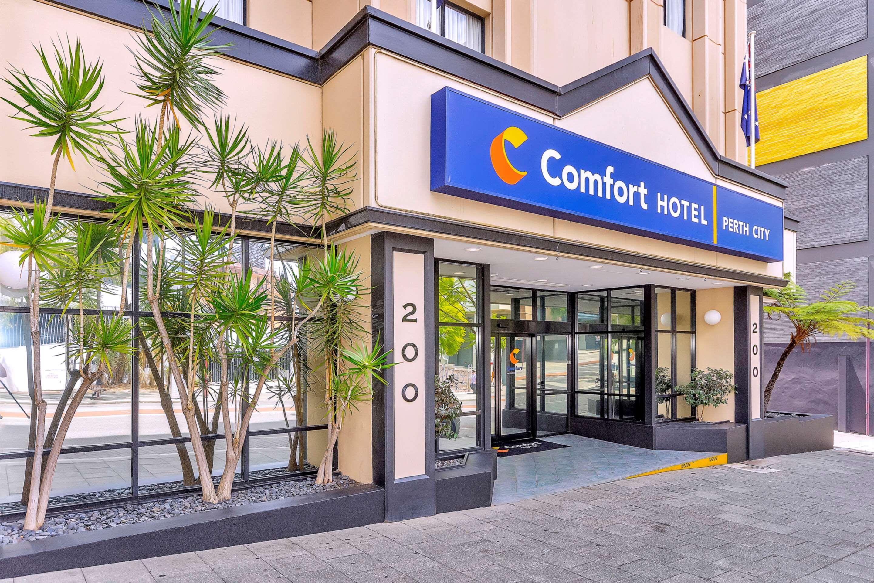 Metro Hotel Perth City Exterior photo