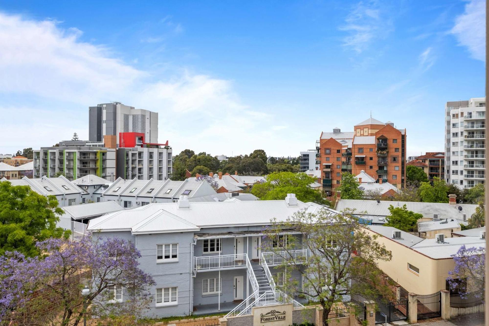 Metro Hotel Perth City Exterior photo